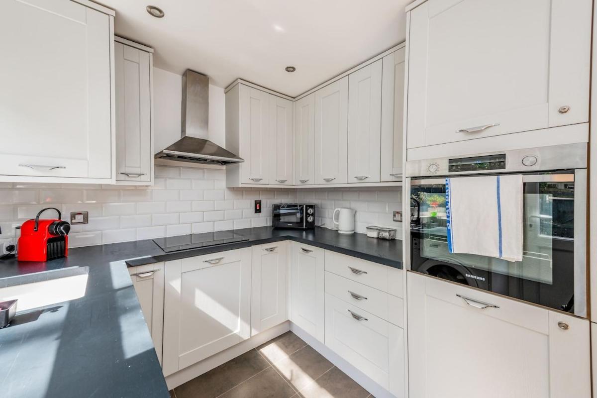 Apartment Modern Spacious 4 Bedroom 3 Bathroom House By Trinity Short Term Lets & Serviced Cambridge (Cambridgeshire)